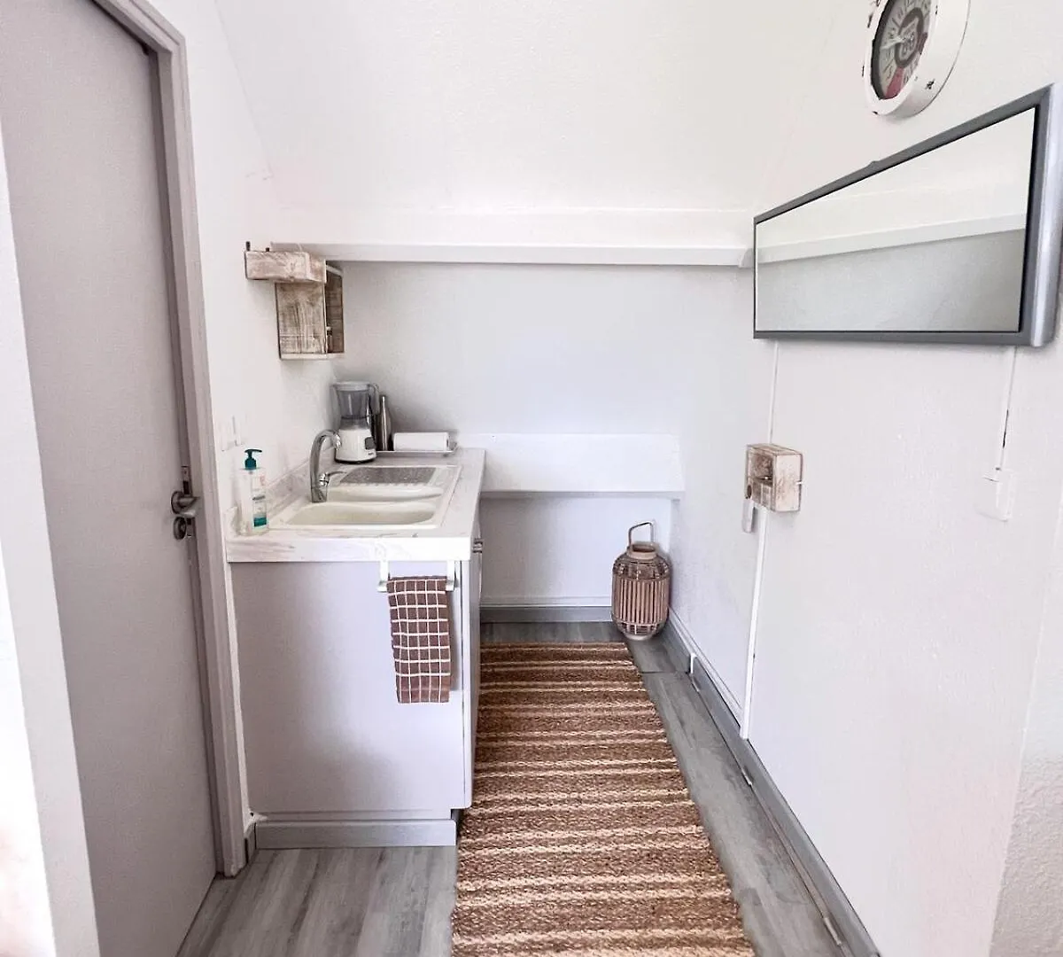 New Sea View Studio باي نيتل